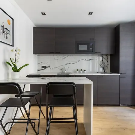 Apartment Hsh Courcelles - Faubourg Saint-honore Boetie 4p